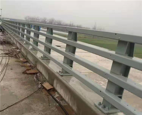 不锈钢桥梁护栏 不锈钢护栏厂家